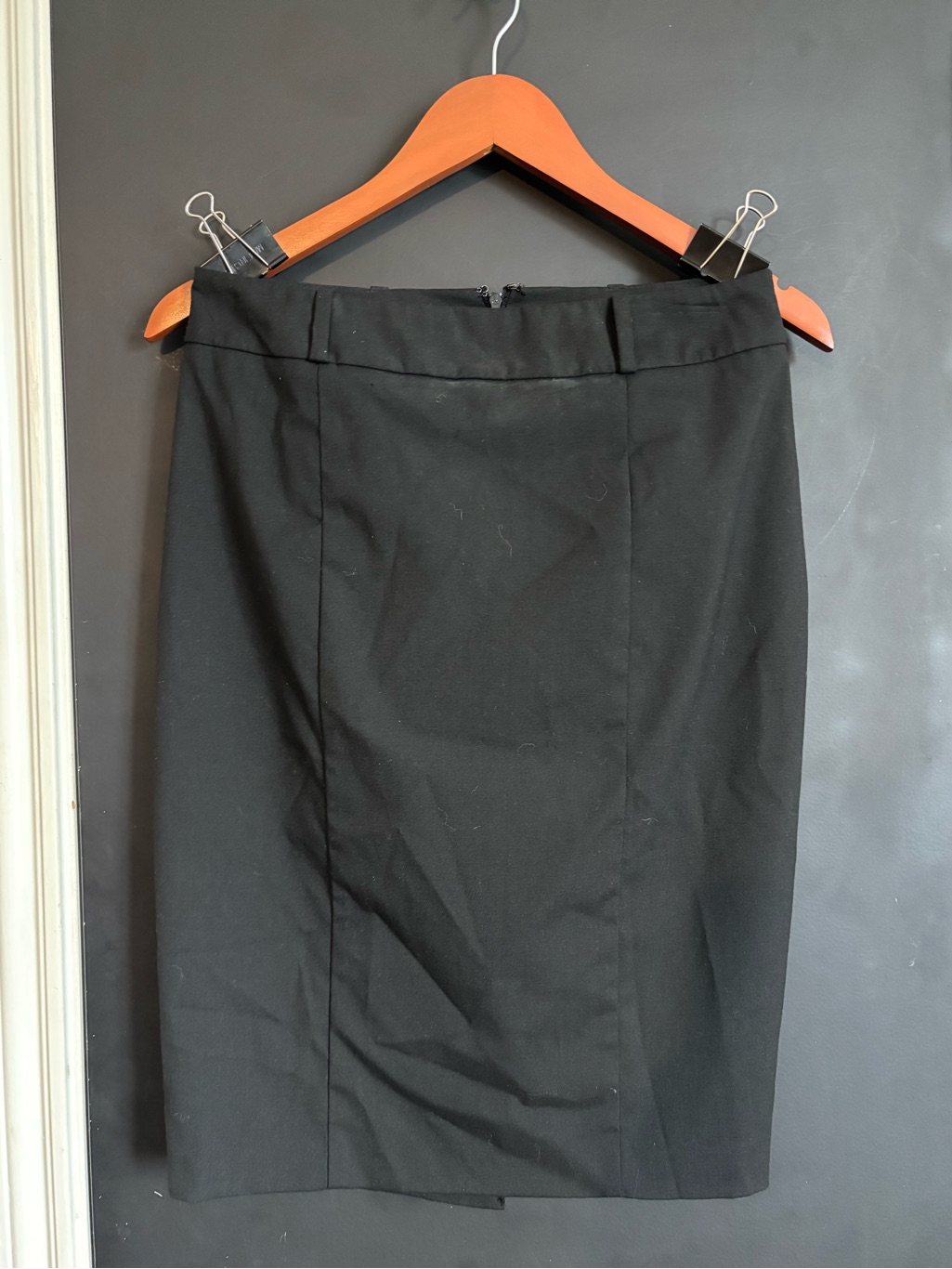 Volcom Black Pencil Skirt - Classic Office Silhouette